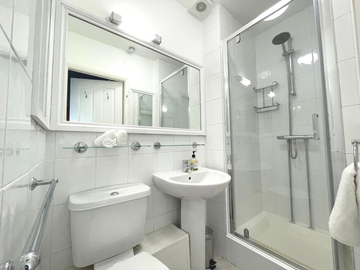 City Centre Luxury Holiday House With Outdoor Bath And Parking York Buitenkant foto